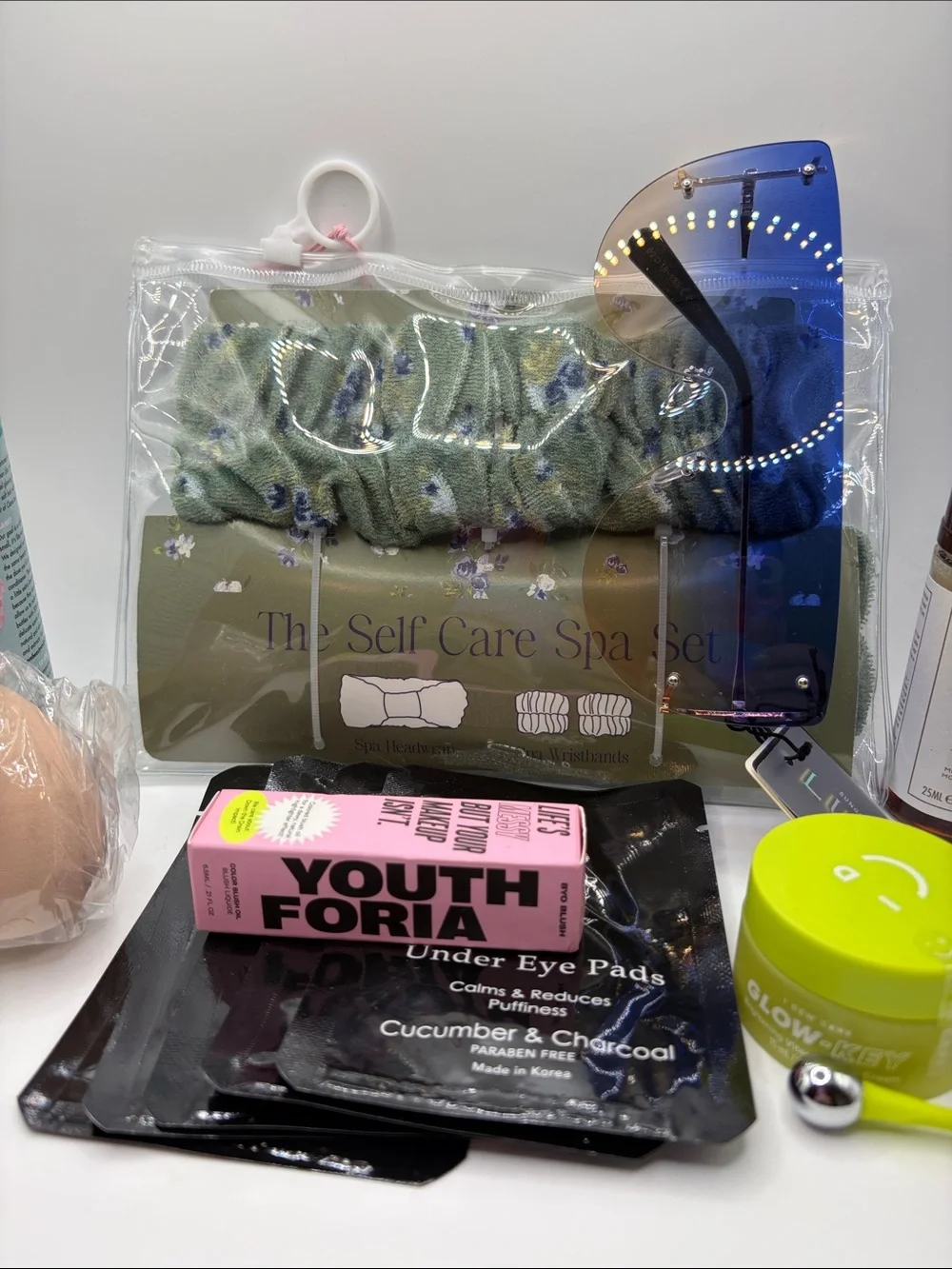 Youth Foria Under Eye Pads & Self Care Spa Set - Green and sexy blue sunnies!